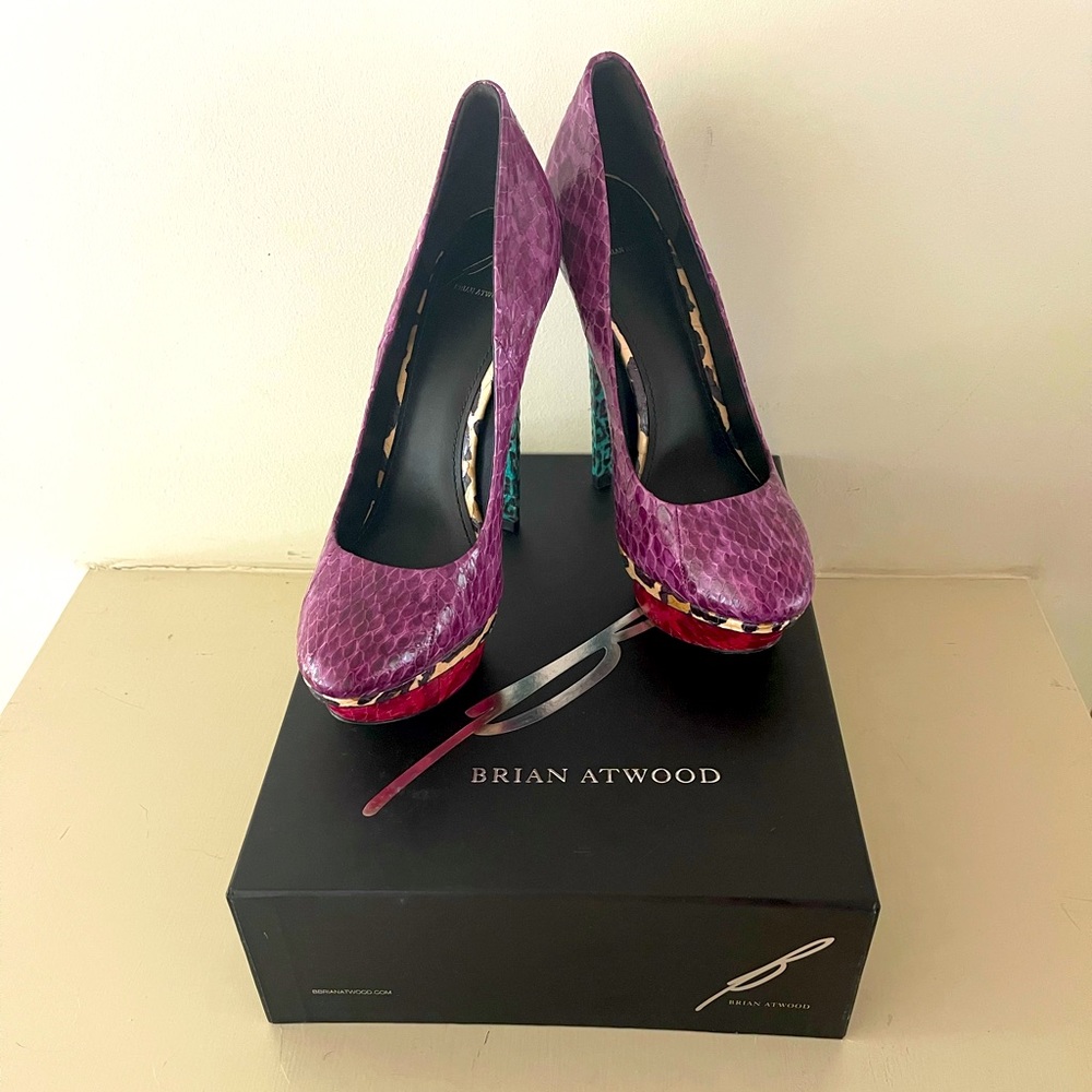 NIB Bryan Atwood Heels